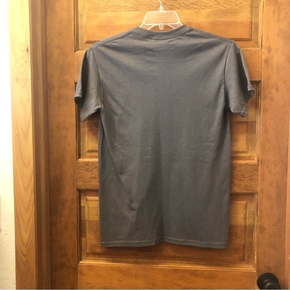 TLC/ NWT/ DIGGIN ON YOU / Gray Tee shirt/ size S - Picture 3 of 5